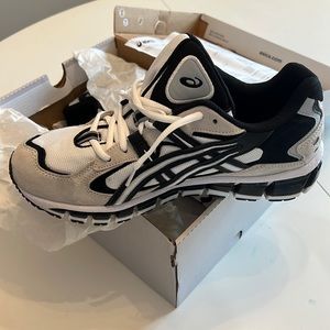 ASICS ! Best Running Shoe out there for comfort !